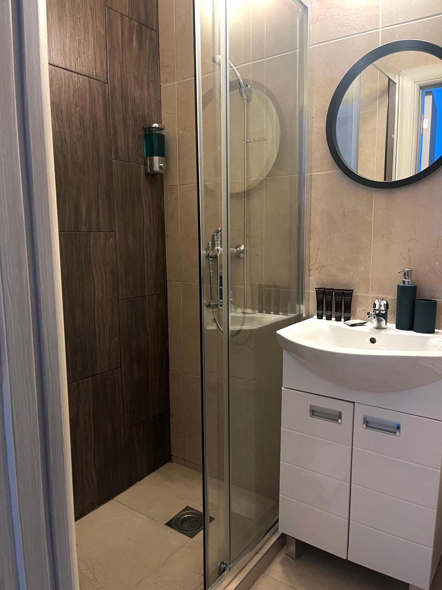 Minicity Inn Beograd Ngoại thất bức ảnh
